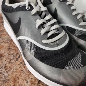 Nike Air Max Thea, Ladies sz 8.5 gray